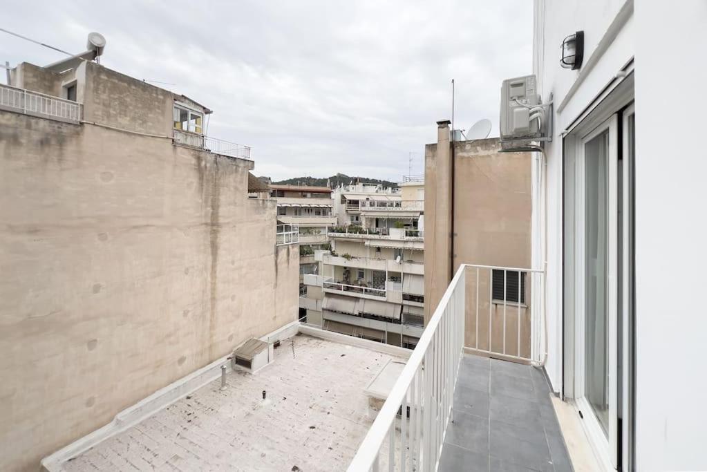 Spacious Penthouse Near Downtown アテネ エクステリア 写真