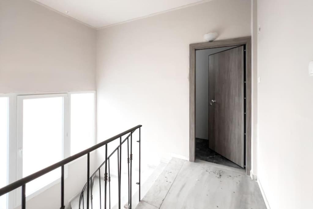 Spacious Penthouse Near Downtown アテネ エクステリア 写真